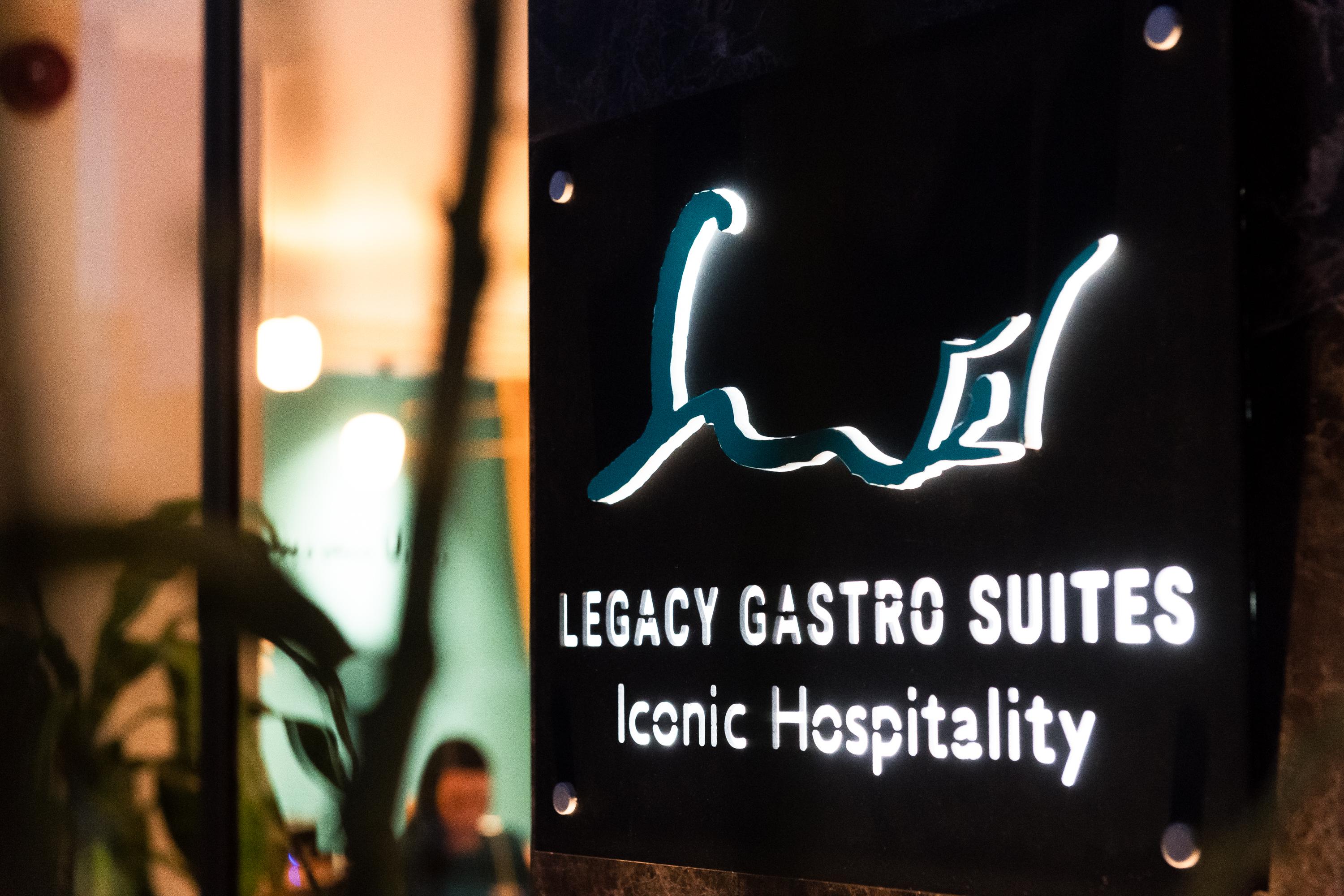 Legacy Gastro Suites Iraklion Buitenkant foto